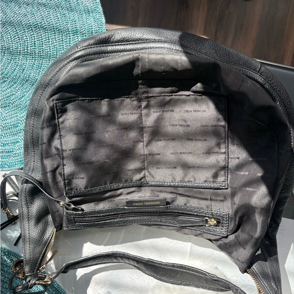Michael Kors Lydia Hobo Bag - Picture 15 of 17